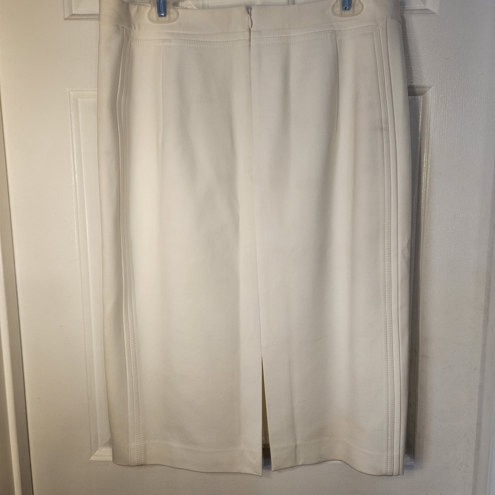 White House Black Market Classic White Buttoned Pencil Skirt - Picture 2 of 12